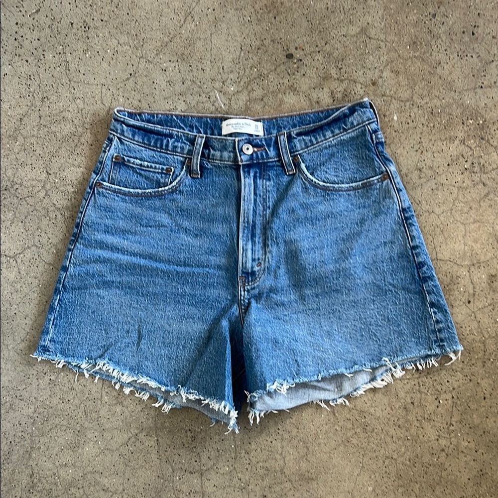 Abercrombie high rise dad shorts in medium - Picture 1 of 7